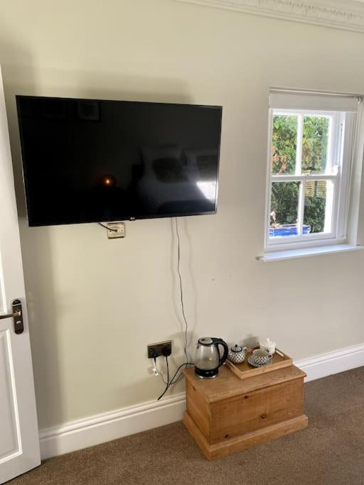 The Little Haven In Bakewell Apartment Exterior photo